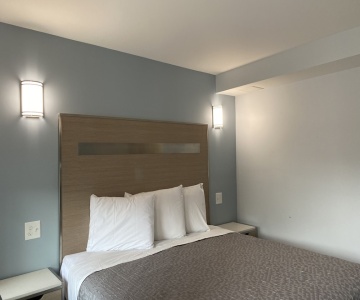 Holly Hill Motel