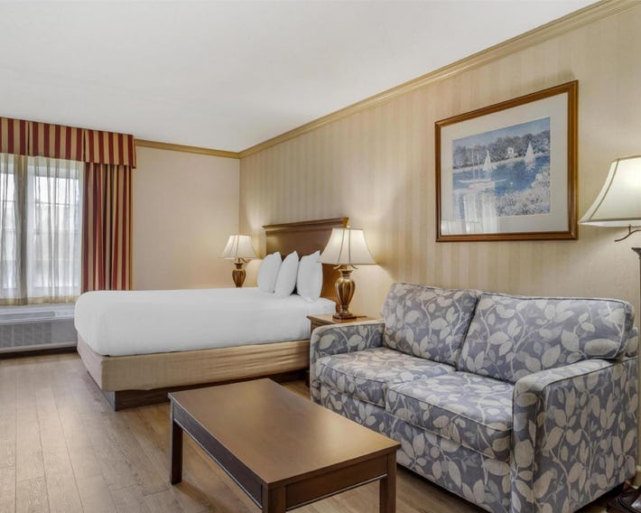 Best Western PLUS Morristown Inn-Florham Park