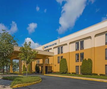 Comfort Inn & Suites
