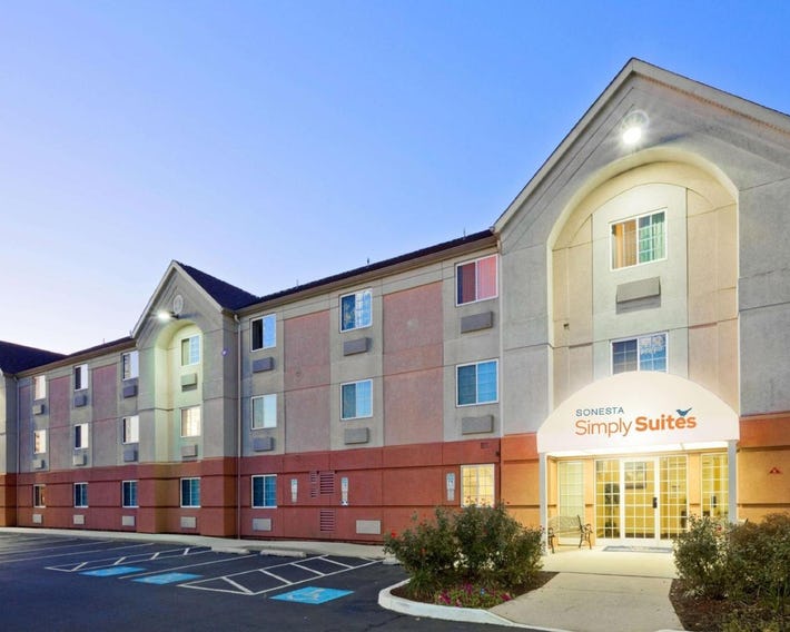 Sonesta Simply Suites Philadelphia Mount Laurel