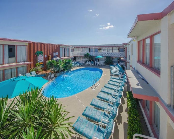 Tahiti Inn