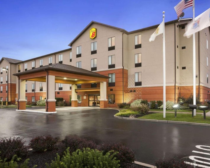 Super 8 by Wyndham Pennsville/Wilmington