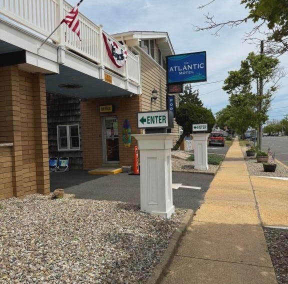 Atlantic Motel