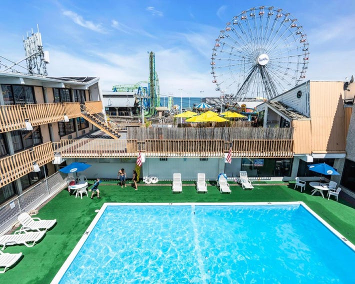 Aztec Ocean Resort