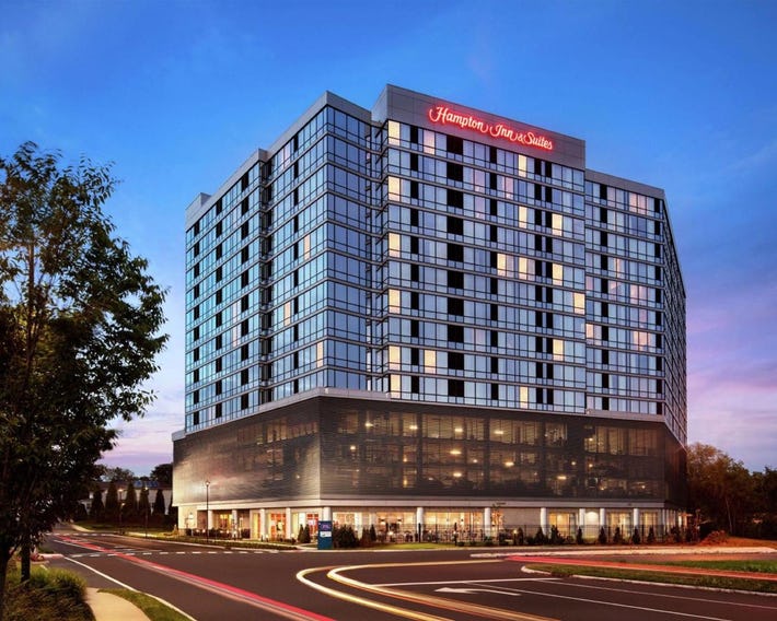 Hampton Inn & Suites Teaneck Glenpointe