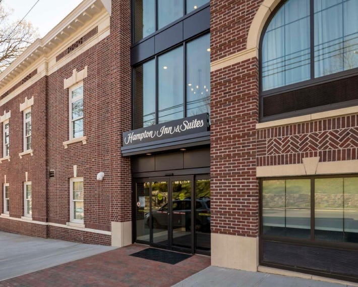 Hampton Inn & Suites Huntington Downtown, Ny