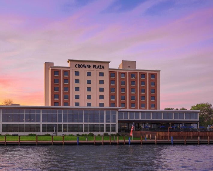 Crowne Plaza Niagara Falls NY - Riverside by IHG