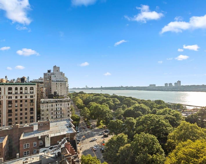 Riverside Tower Hotel