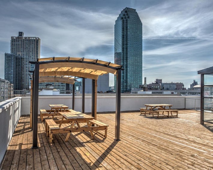 LIC Hotel