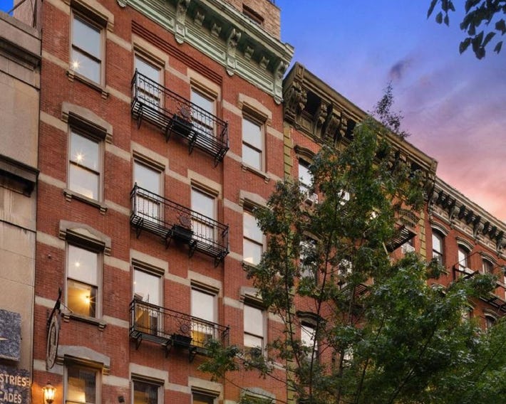 The Historic Blue Moon Hotel - NYC