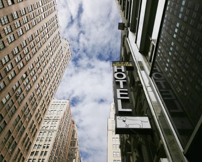 Doxie Hotel