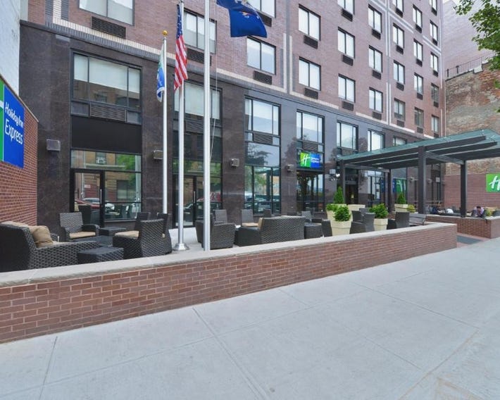 Holiday Inn Express Manhattan Midtown West by IHG