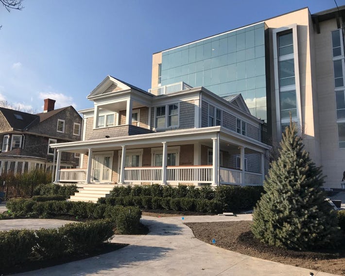 The Preston House and Hotel