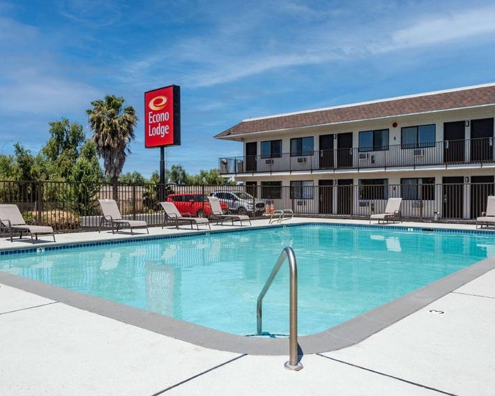 Econo Lodge Stockton near I-5 Fairgrounds