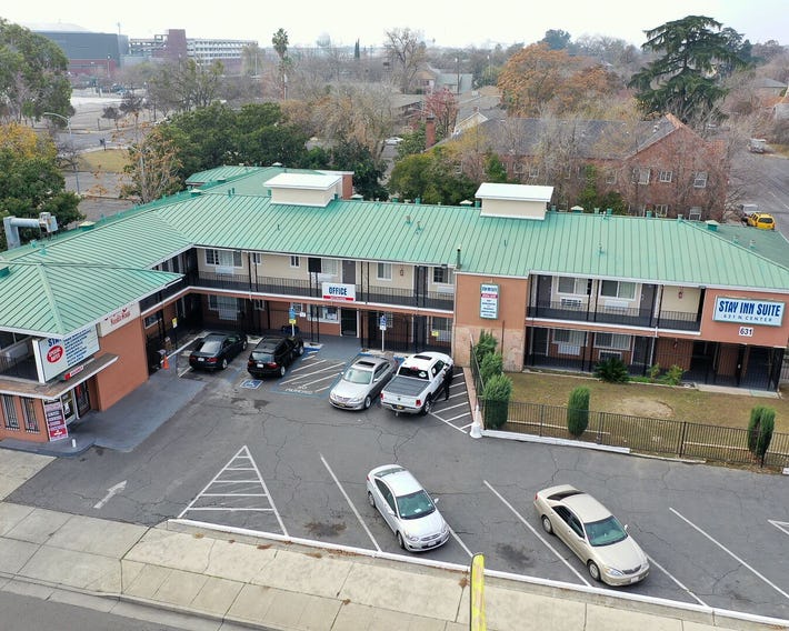 Stockton Travelers Motel