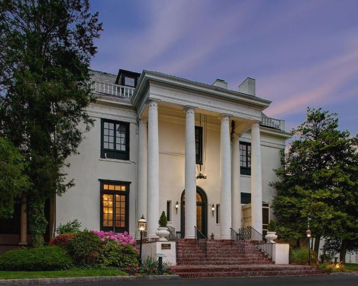 Tarrytown House Estate
