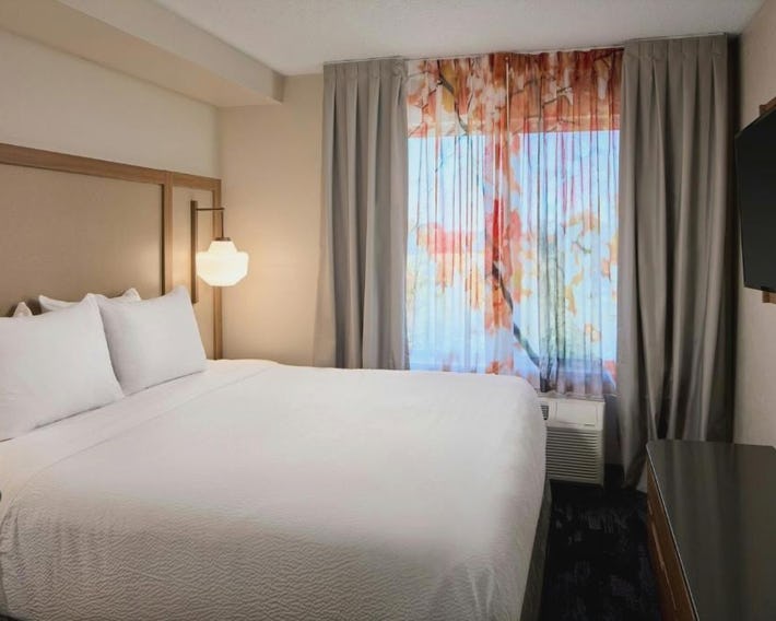 Fairfield Inn & Suites Cleveland Avon