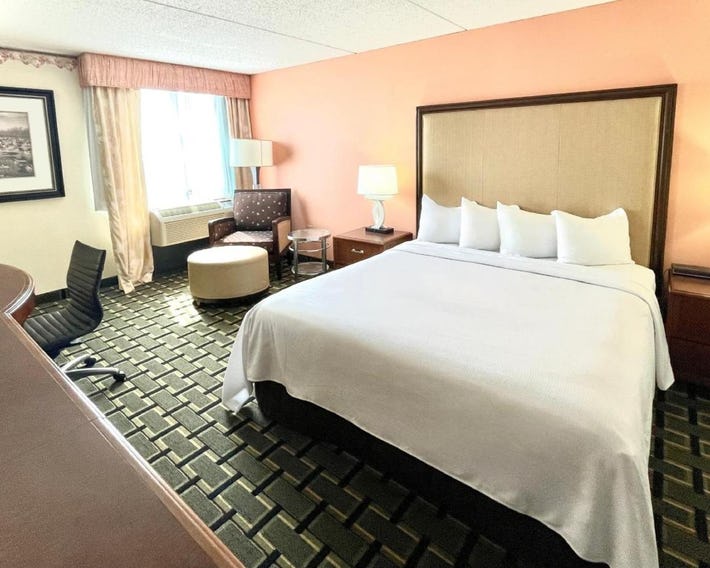 Fairbridge Hotel Cleveland East