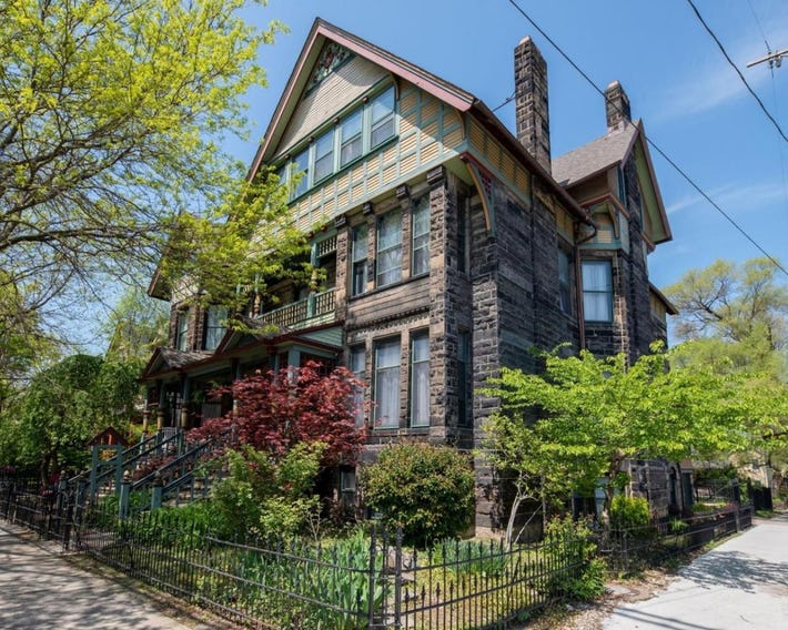 Stone Gables Bed & Breakfast