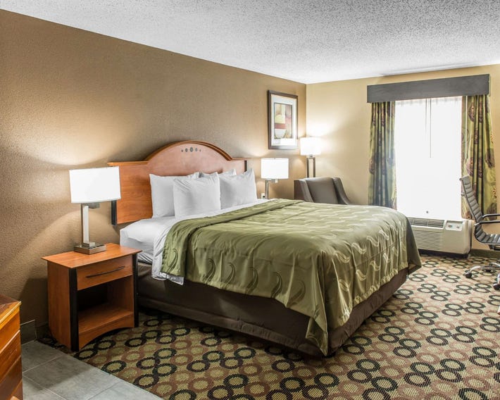 Quality Inn & Suites Columbus West - Hilliard