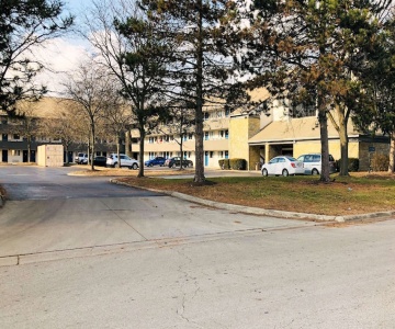 Motel 6 Columbus – Quarter Horse