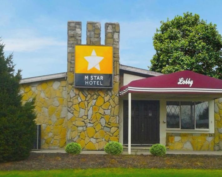 M Star Columbus North