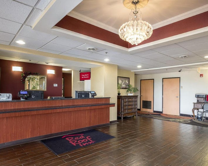 Red Roof Inn Jackson