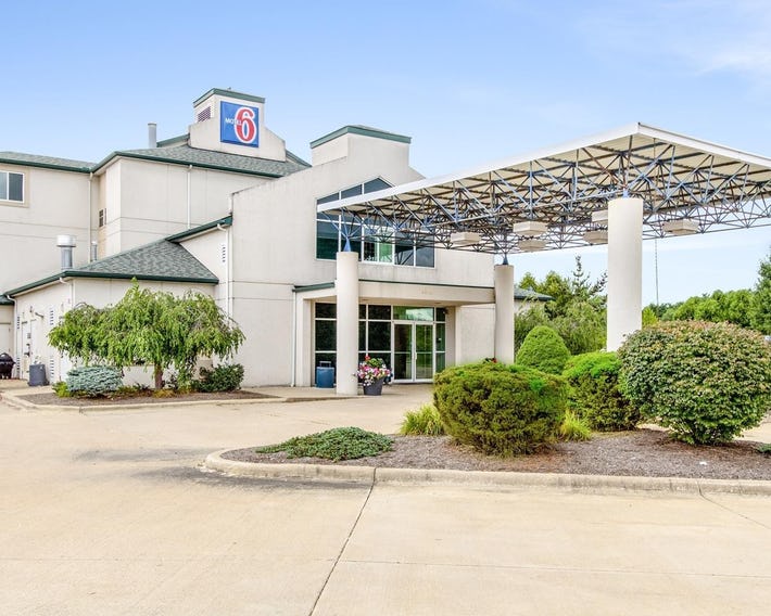 Motel 6 Cleveland - Medina