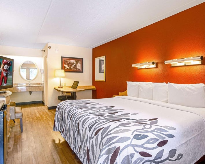 Red Roof Inn Canton
