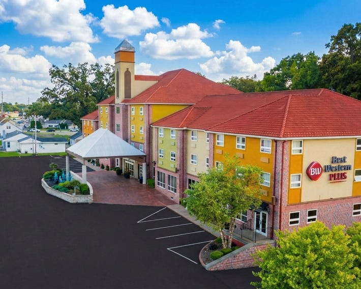 Best Western Plus Sandusky Hotel & Suites