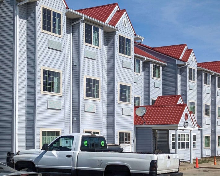 Knights Inn & Suites St Clairesville