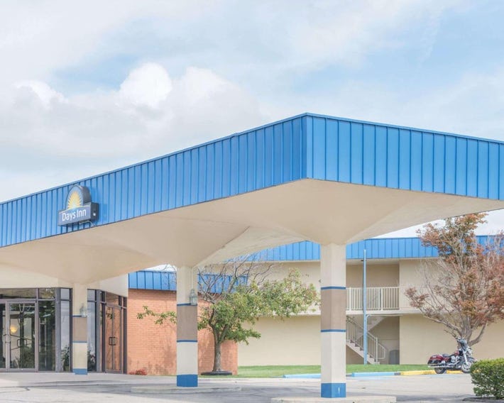 Days Inn by Wyndham St Clairsville