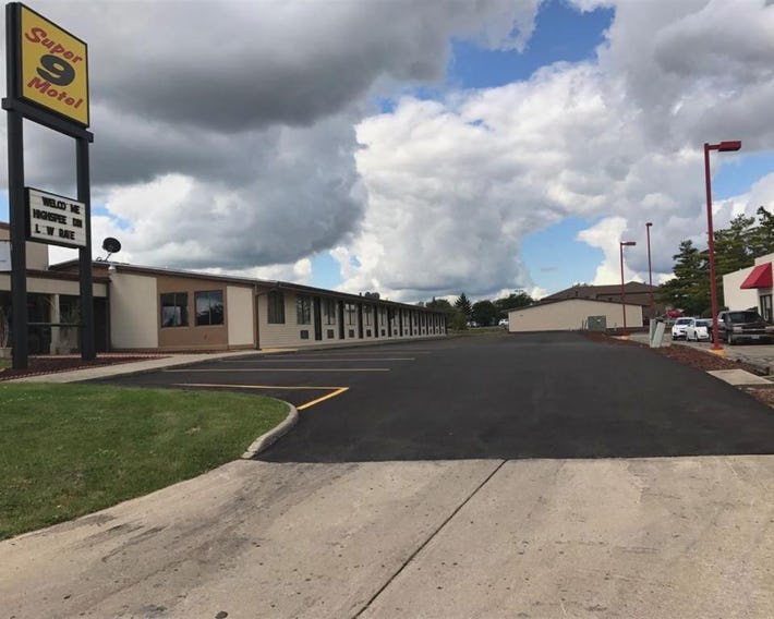 Super 9 Motel Troy