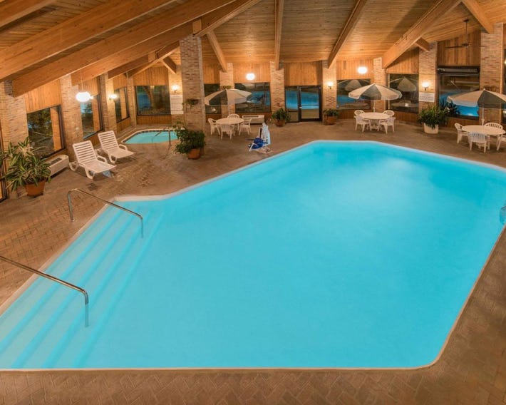 Days Inn by Wyndham Wooster