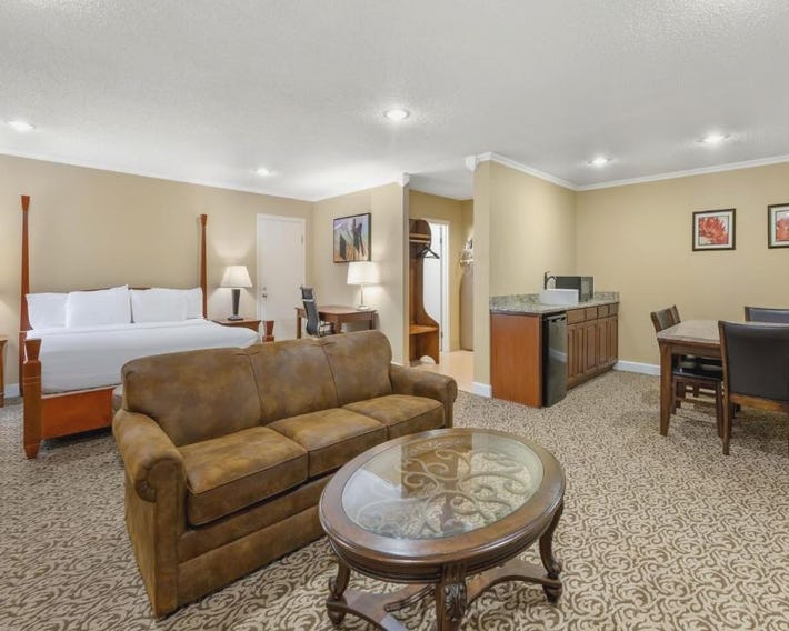 Best Western Plus Wooster Hotel & Conference Center