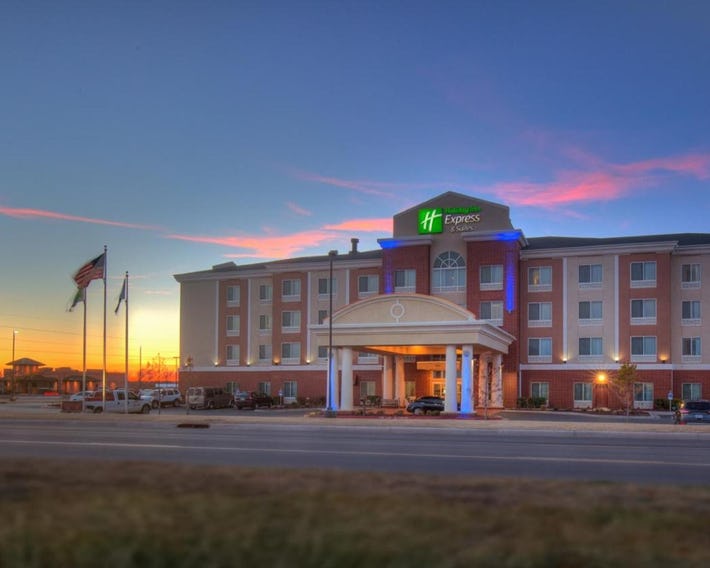 Holiday Inn Express Hotel and Suites Elk City by IHG