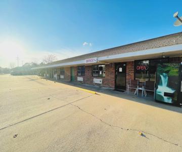 Holiday Pines Motel