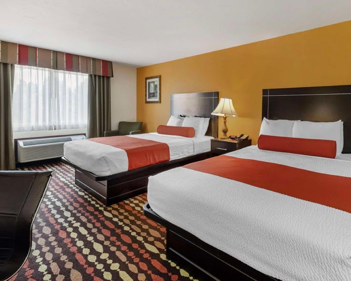 Best Western Greentree Inn & Suites