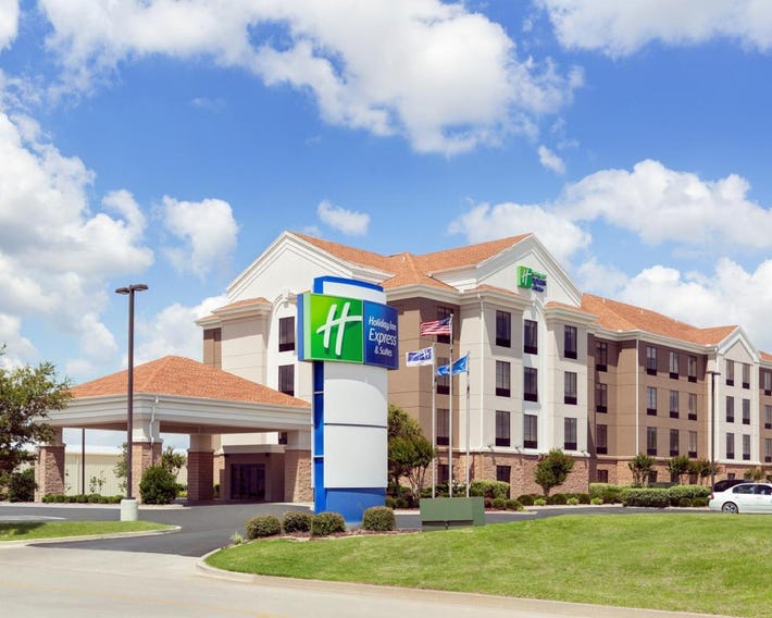 Holiday Inn Express Hotel & Suites Shawnee I-40 by IHG