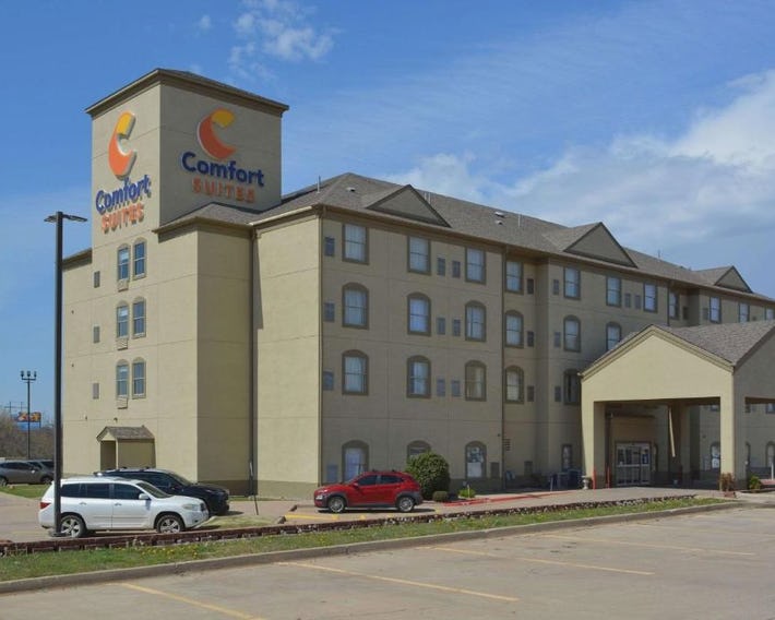 Comfort Suites Yukon - SW Oklahoma City