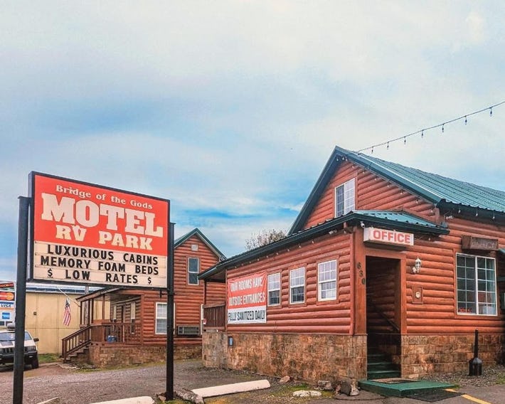 Bridge of The Gods Motel, Cabins & RV Park