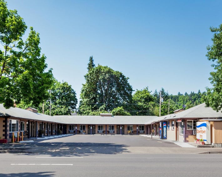 Downtown Inn