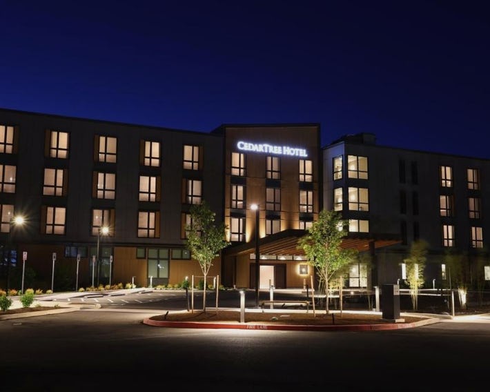 Cedartree Hotel Portland Hillsboro