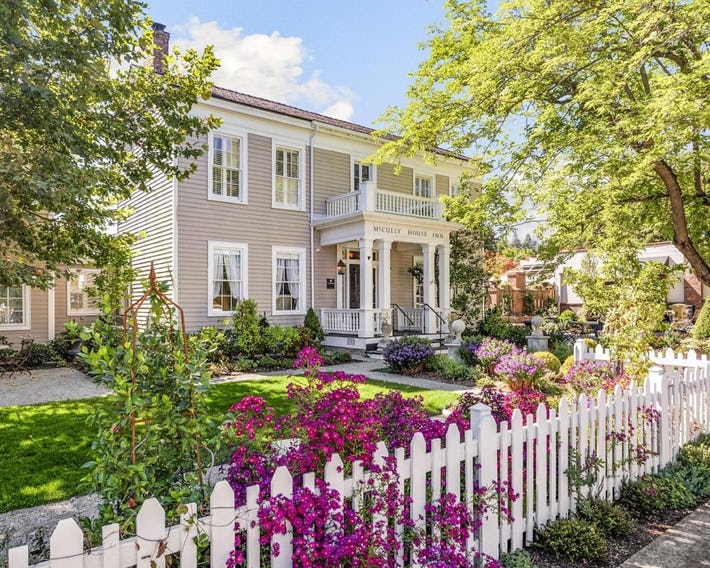 McCully House Inn