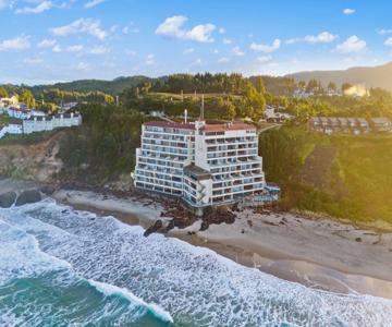Inn at Spanish Head Resort Hotel