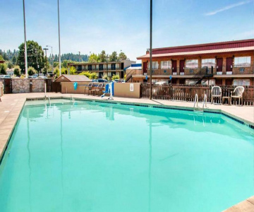Quality Inn & Suites Airport Convention Center