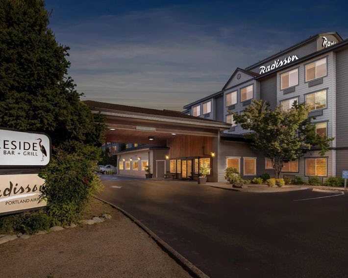 Radisson Portland Airport