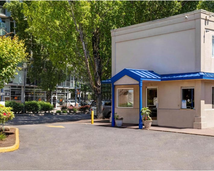 Motel 6 Portland Downtown