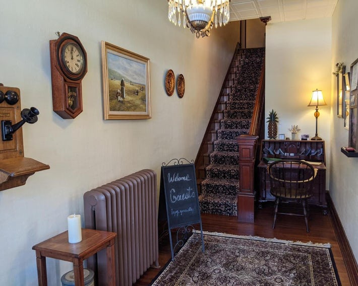 Lizard Creek Inn