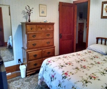 Fish And Loaves Bed And Breakfast